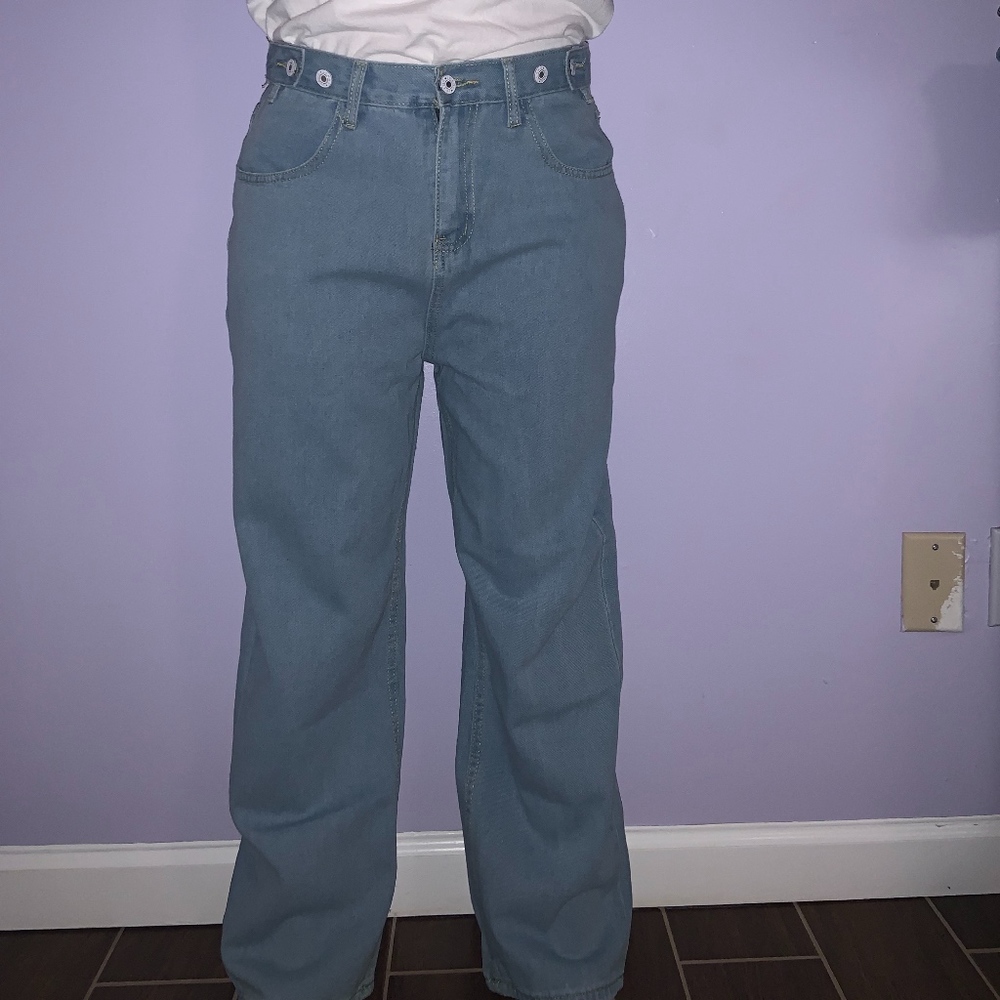LIGHT DENIM JEANS
